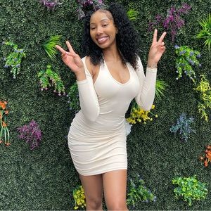 😆HEY POSH NATION😆I am Hannah👋🏽OWNER OF, ONE HOUSE🛍️THE IT POSHPAGE FOR YOU!